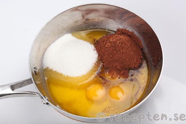 ägg, socker, kakao, salt tillsatt