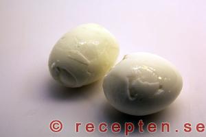 Laxfilé med ägg- och räkröra samt bakad potatis steg 4.1