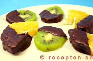frukt doppad i choklad recept