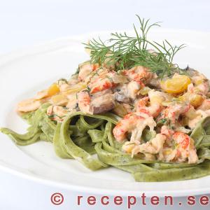 pastasås kräftstjärtar