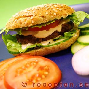 hamburgare med tillbeh&ouml;r
