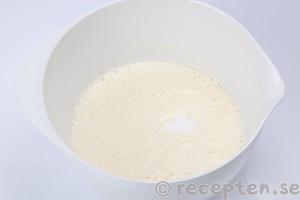 Så gör du Ambrosiakaka steg 4 Ambrosiakaka steg 4