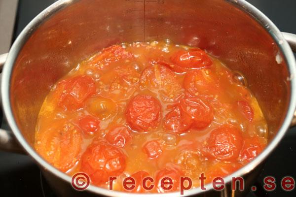 färdigkokt tomatsoppa