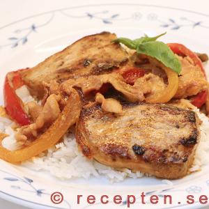 Fl&auml;skfil&eacute; med paprika och champinjoner