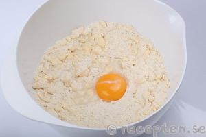 Citronmarängpaj steg 2