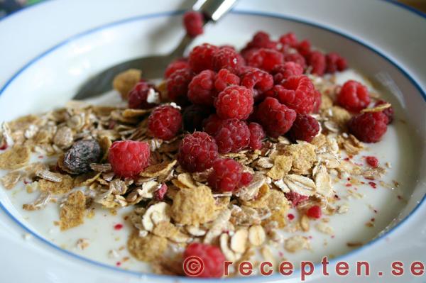 hallon till fil och müsli