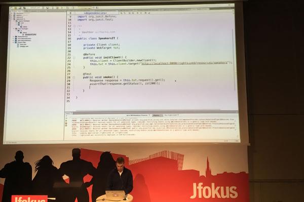 Adam Bien föreläser Adam Bien på Jfokus 2016