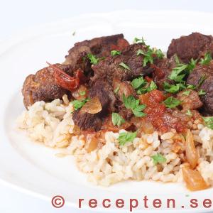 Köttgryta med tomatsmak Köttgryta med tomatsmak
