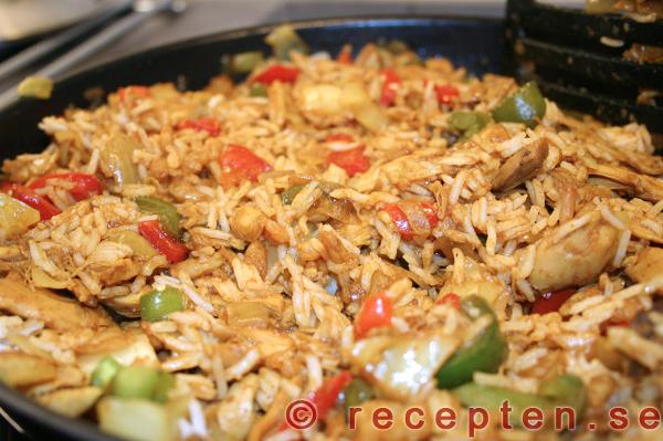Nasi goreng, indonesiskt Nasi goreng