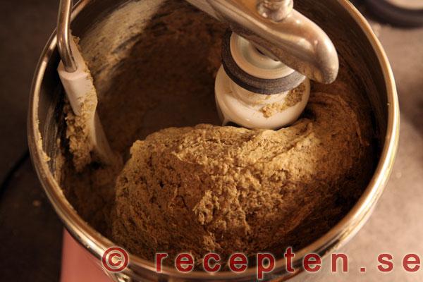 Grova rågkakor - Recept