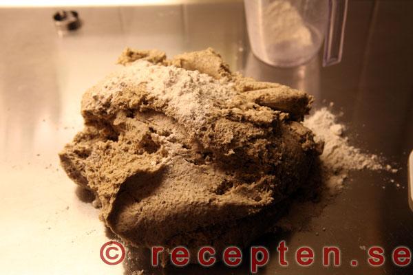 Grova rågkakor - Recept