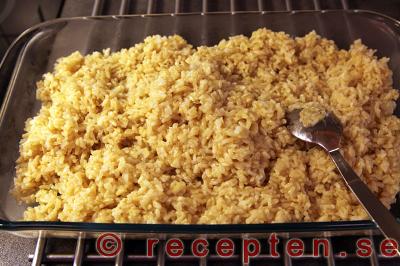 kokt ris i ugnsform
