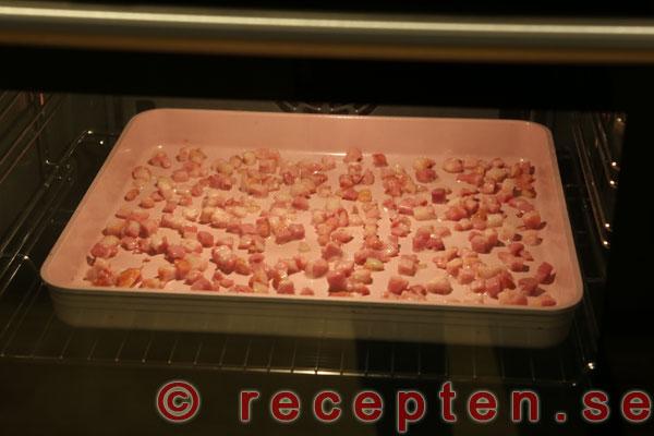 bacontärningar i ugnen