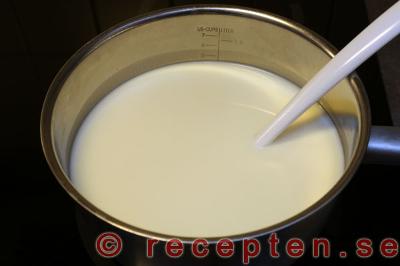 koka upp mjölk