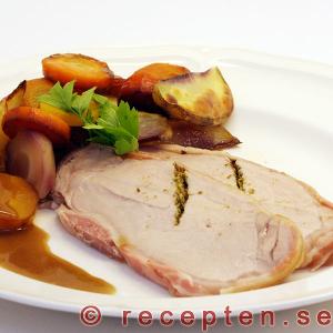 Kotlettrad, ugnstekt potatis och sås kotlettrad, potatis, balsamsås
