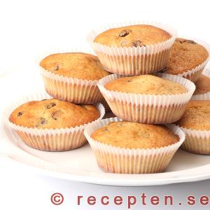 Muffins med kardemumma och russin kardemummamuffins med russin