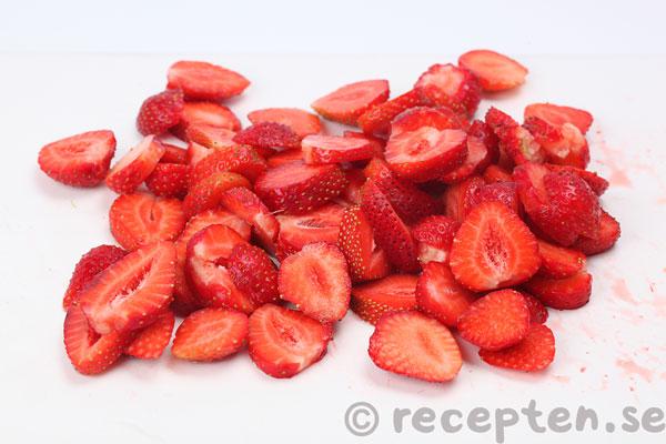 jordgubbar i skivor