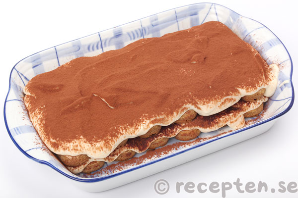 klassisk tiramisu, en italiensk efterrätt tiramisu