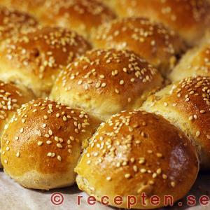 Goda brytbröd Brytbröd med sesamfrö