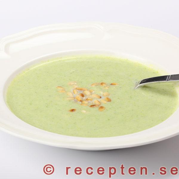 Mycket god broccolisoppa Broccolisoppa