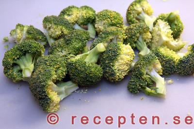 broccolibuketter i bitar