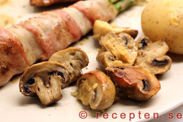 Grillade vitlökschampinjoner grillade vitlökschampinjoner