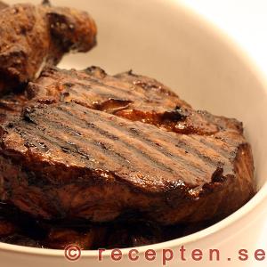 Jättegoda Grillade karrékotletter grillade karrékotletter