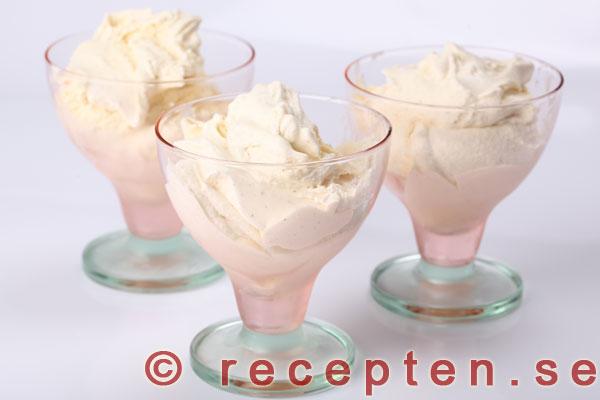 vaniljglass i portionsglas