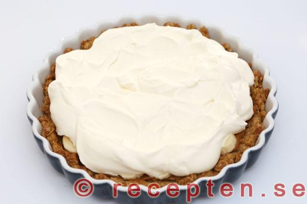 instruktion steg 7.2 banankolapaj / banoffee pie