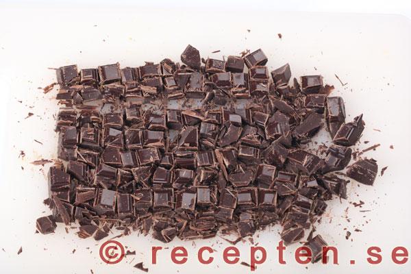 grovhackad choklad
