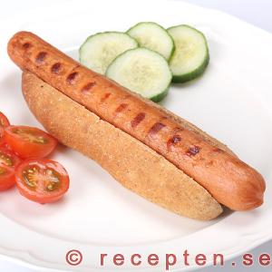 Grillad korv med bröd grillad korv med bröd