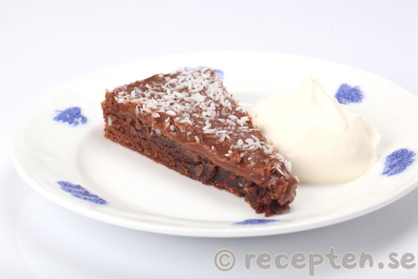 En bit Kärleksmumskladdkaka kärleksmumskladdkaka