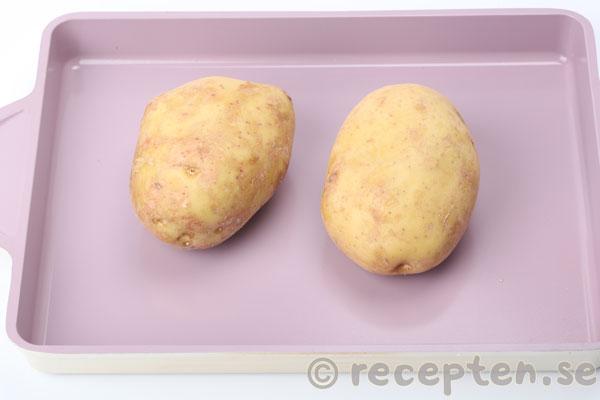 bakpotatis i ugnsform