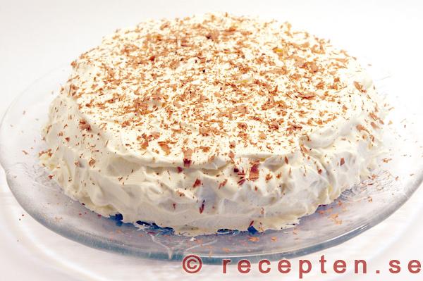 Chokladsurprisetårta Chokladsurprisetårta