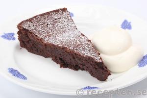 chokladkladdkaka