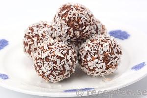 chokladbollar lchf steg 6: serverade chokladbollar