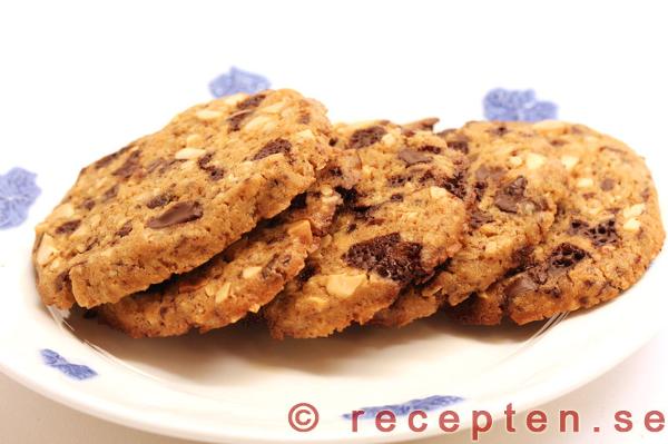 chocolate chip cookies